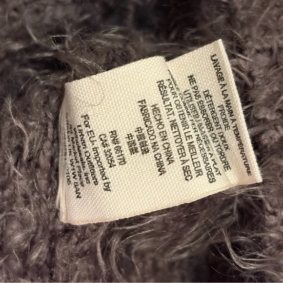 Free People Sweater Top Fuzzy Light As a Feather Hoodie Large New size Large - Picture 10 of 11